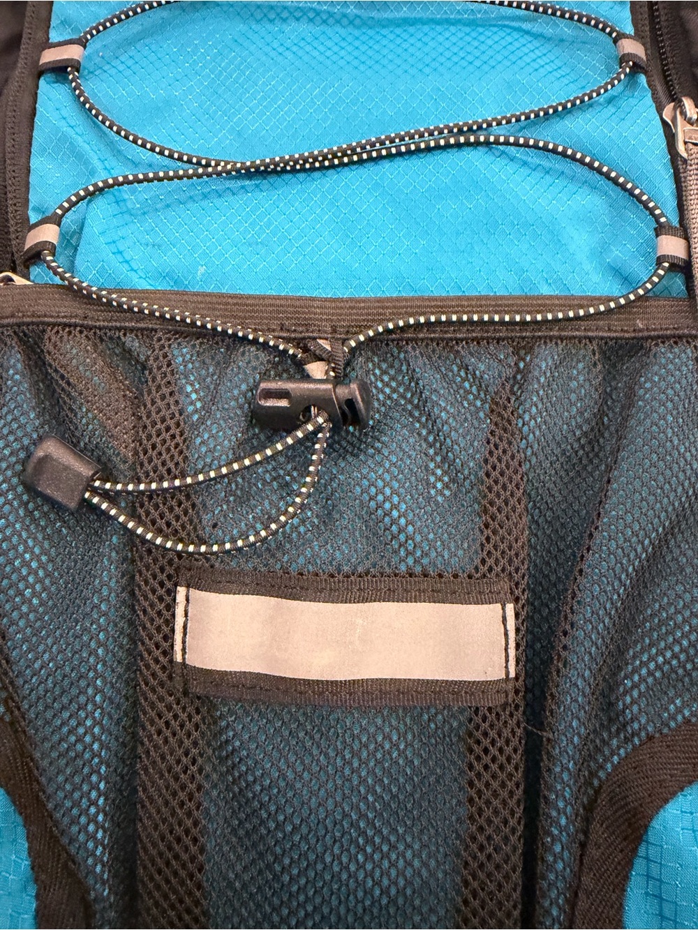 Miracool Blue Hydration Hiking Backpack - Picture 3 of 9